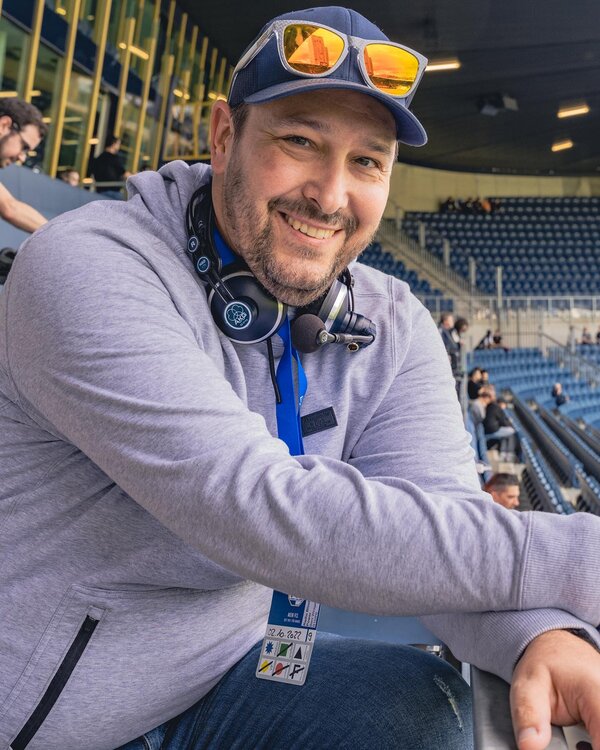 Beni Winiger auf der Tribüne